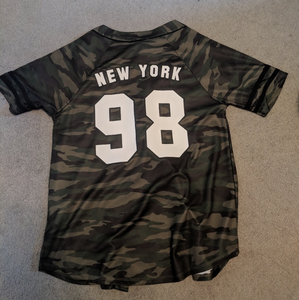 NWT forever21 jersey